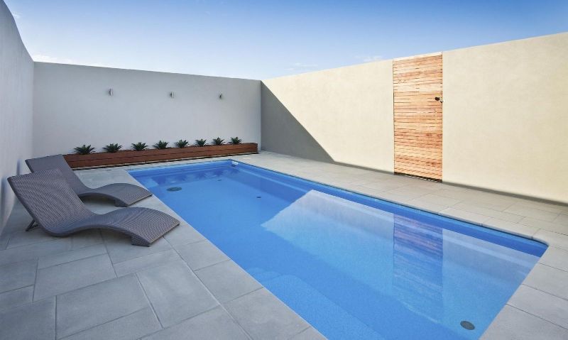 ultimate-pools-slimline-tile