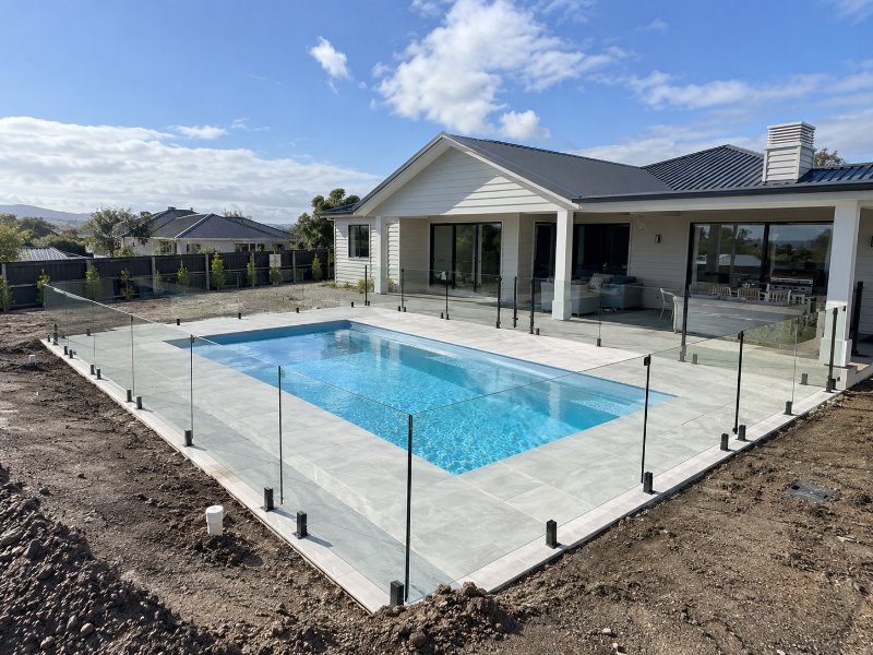 ultimate-pools-fencing-4